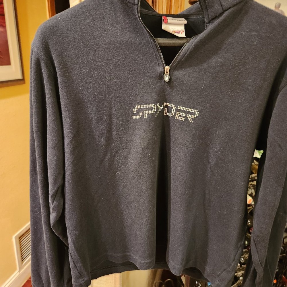 6 SPYDER PULL OVER WITH SILVER DAZZLE made in LAO long sleeve